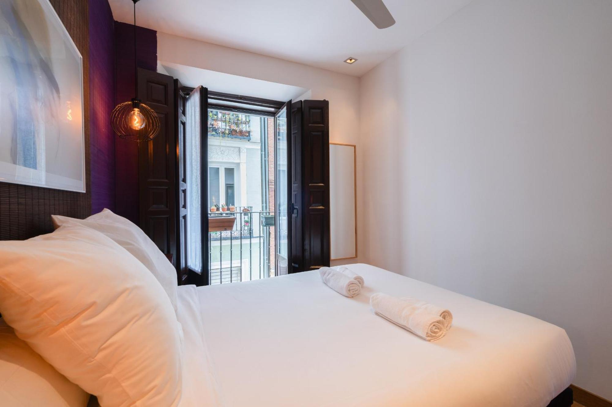 Apartamento Exterior En Lavapies Alquiler Temporal Madrid Bagian luar foto