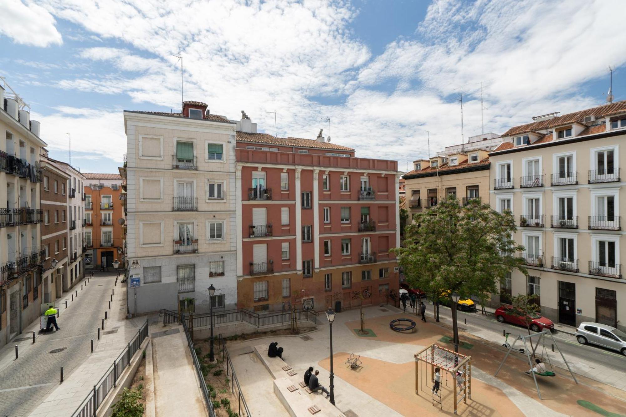 Apartamento Exterior En Lavapies Alquiler Temporal Madrid Bagian luar foto