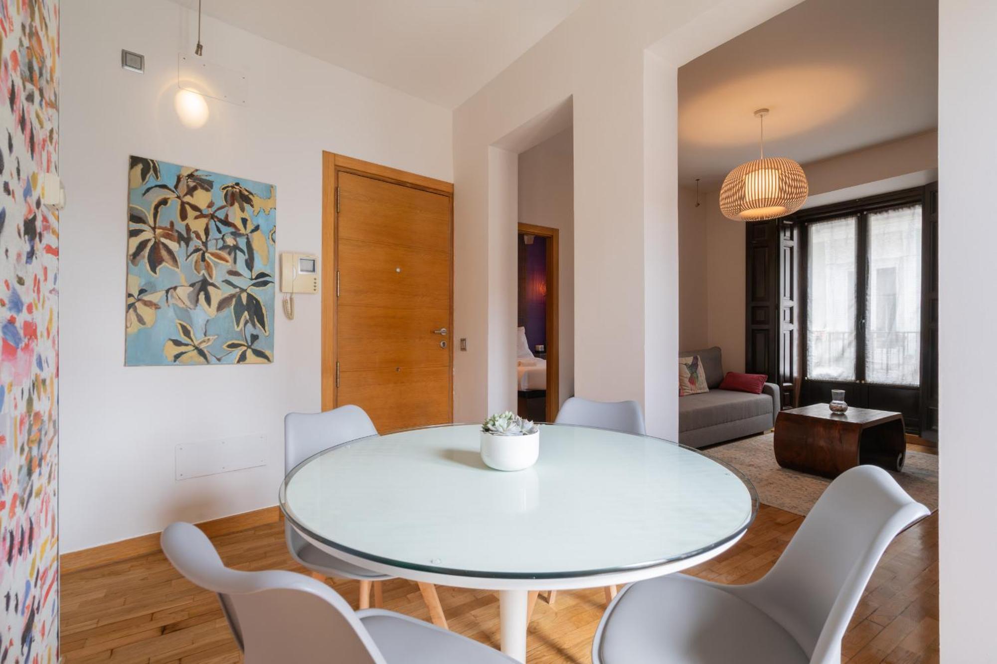 Apartamento Exterior En Lavapies Alquiler Temporal Madrid Bagian luar foto